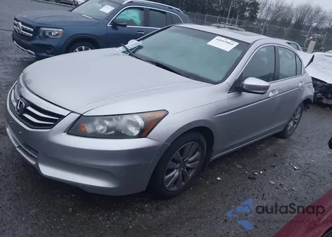 2011 Honda Accord 2.4 Ex-L из США, поврежденный, VIN 1HGCP2F84BA121534